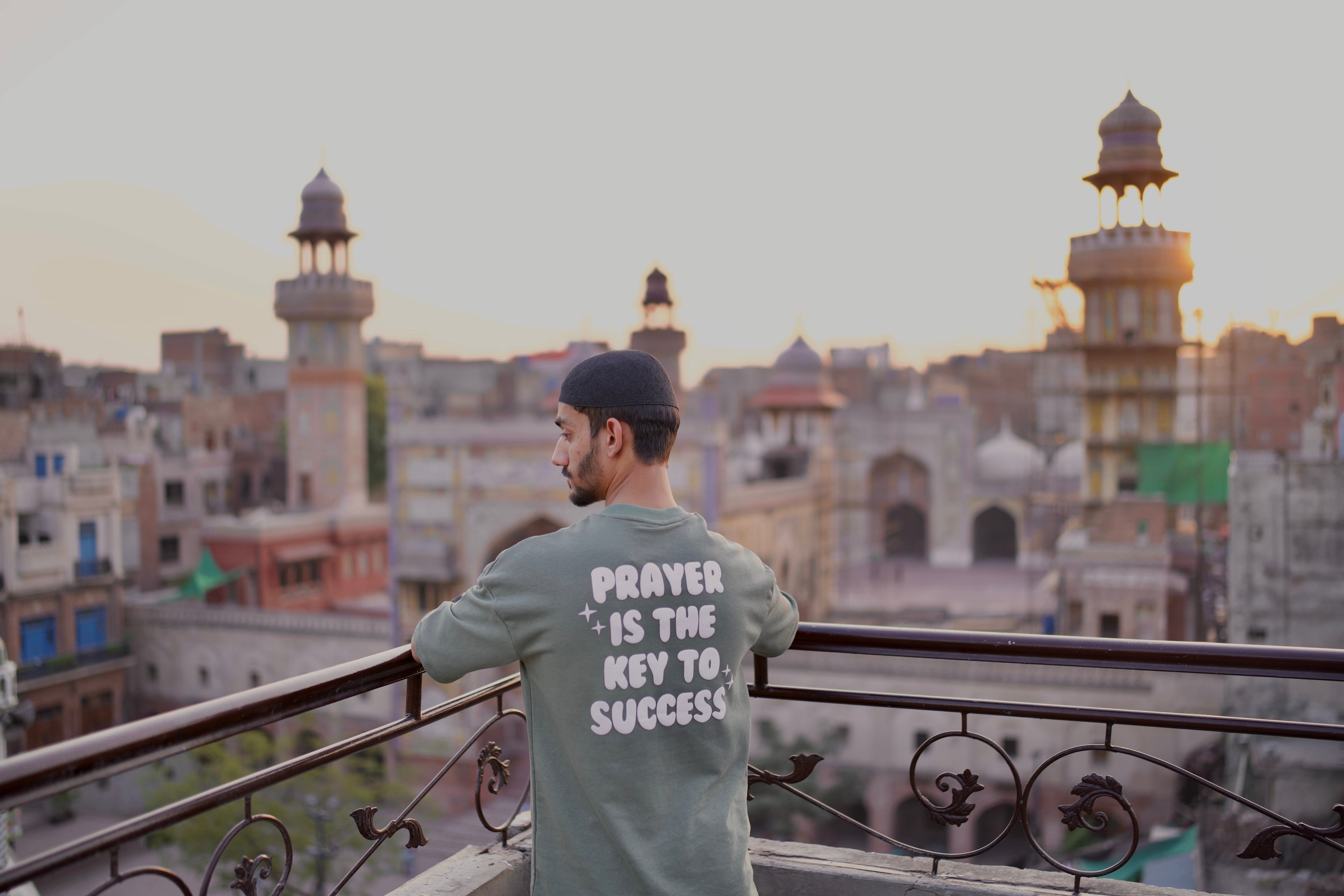 Unisex PRAY puff print oversize Tee Shirt