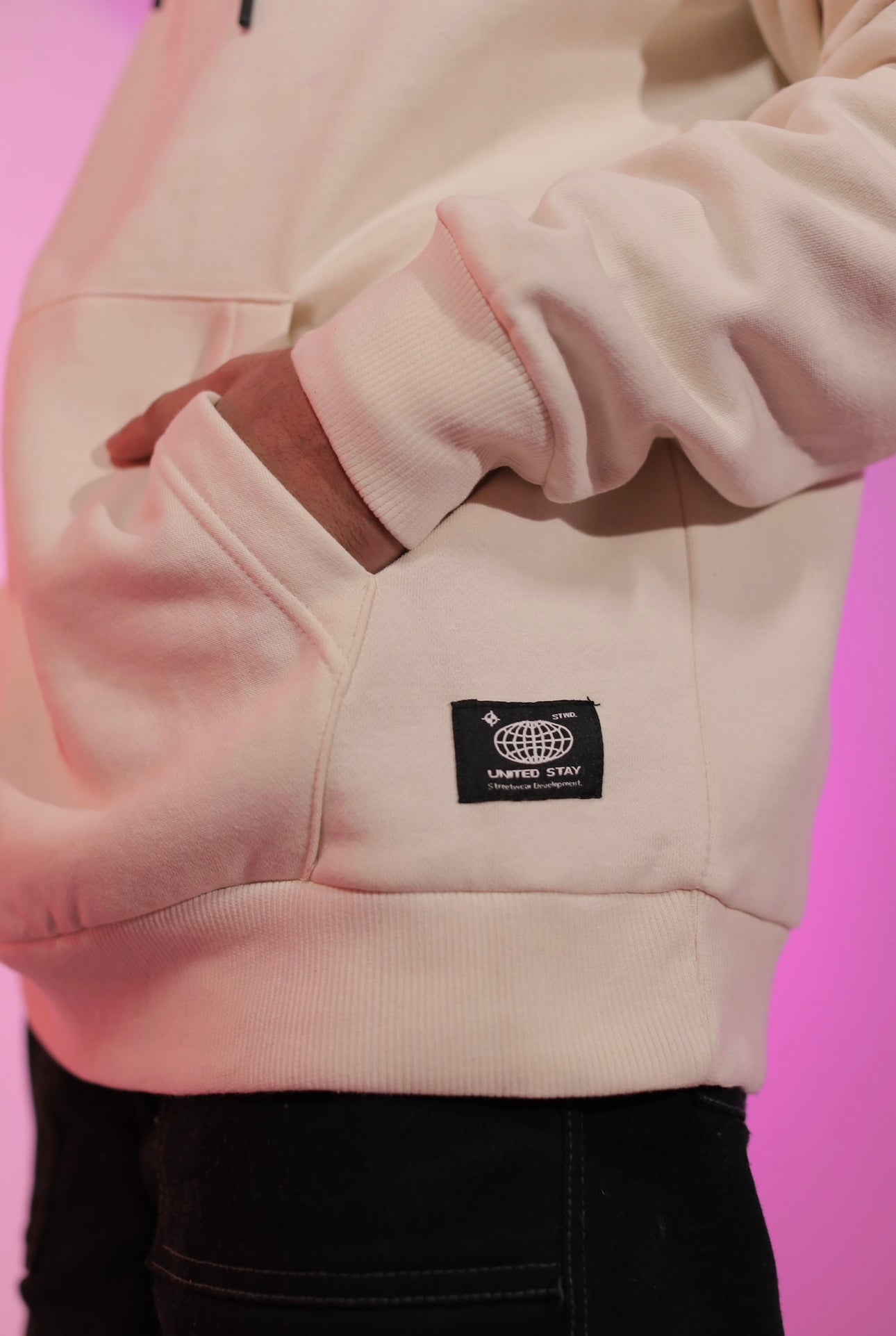 UNISEX CREAM HEAVYWEIGHT HOODIE